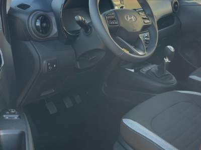 Hyundai i10 1.0 MPI Connectline Bianco usata Novara