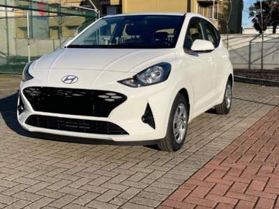 Hyundai i10 1.0 MPI Connectline Bianco usata Novara