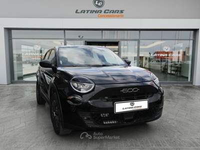 Fiat 600 1.2 hybrid 110cv auto Con CARPLAY Nero usata Latina