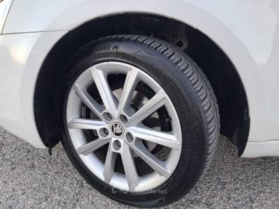 Skoda Octavia 1.6 TDI CR 105 CV DSG Wagon Ambition Bianco usata Cassano delle Murge