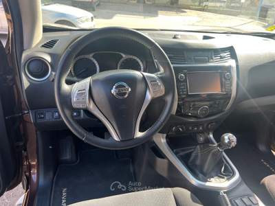 Nissan Navara Vettura pari a nuova Beige usata Venafro