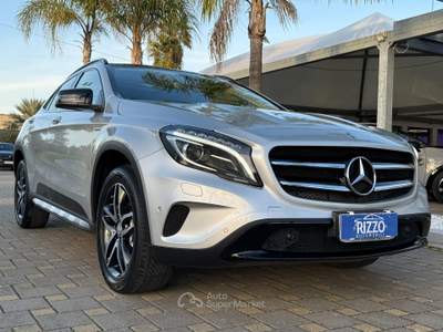 Mercedes-Benz GLA d Automatic Sport Premium Tetto Apribile Grigio usata Mesagne