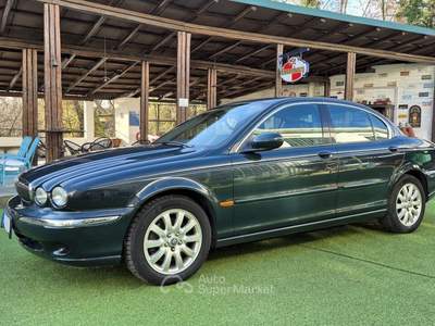 Jaguar X-Type AWD Executive – 2002 Oro usata Pianezza