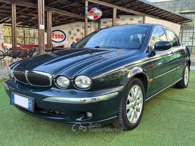Jaguar X-Type AWD Executive – 2002 Oro usata Pianezza