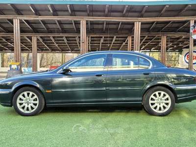 Jaguar X-Type AWD Executive – 2002 Oro usata Pianezza