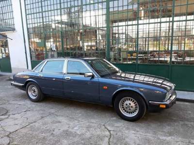 Jaguar XJ XJ6 3.6 Sovereign (XJ40) – 1988 Blu/Azzurro usata Pianezza
