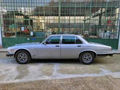 Jaguar XJ XJ6 4.2L III Serie – 1982 Argento usata Pianezza