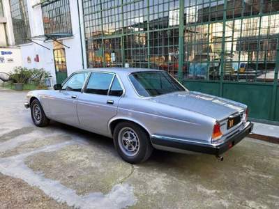 Jaguar XJ XJ6 4.2L III Serie – 1982 Argento usata Pianezza