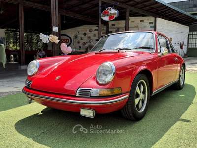 Porsche 911 2.4 T Coupè “Ölklappe” – 1972 Rosso usata Pianezza