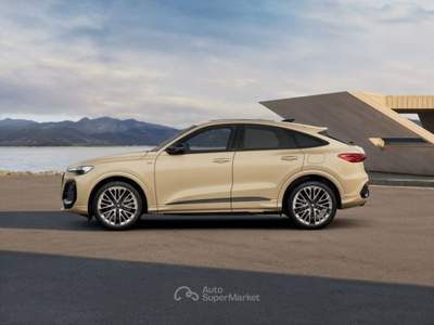 Audi TT Audi Q5 Sportback S line edition e-hybrid  220 kW Oro usata San Fior