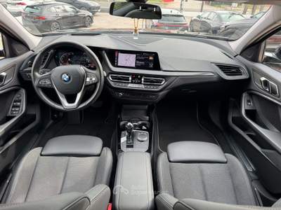 BMW Serie 1 118d 118 Serie 1 F40 118d Sport Line auto NEOPATENTATI Nero usata Pomezia