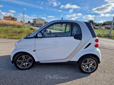 Smart ForTwo 52 kW coupé passion Bianco usata Gravina in Puglia