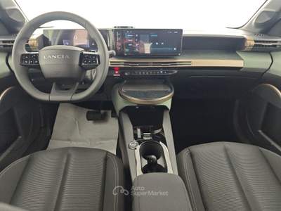 Lancia Ypsilon 1.2 mhev e-dct -** Bianco usata Ciampino