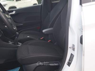 Ford Fiesta 1.1 75 CV 5 porte Titanium Apple car e android Bianco usata Roma