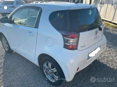 Toyota iQ 1.0 Bianco usata Genova