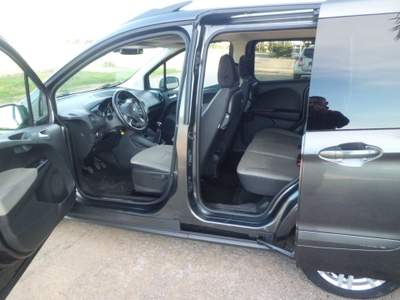 Ford Tourneo Connect Connect7 1.5 TDCi 120 CV Titanium Verde usata Marconia di Pisticci