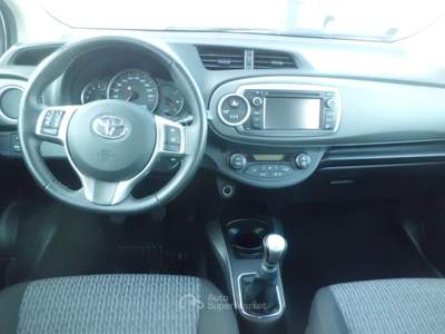 Toyota Yaris 5 porte Lounge DISPONIBILITA' DI 1 PEZZO IBRIDO BENZINA AUTOMATICO FULL OPTIONAL Bianco usata Marconia di Pisticci