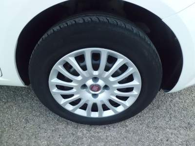 Fiat Punto BENZINA +GPL DI SERIE Bianco usata Marconia di Pisticci