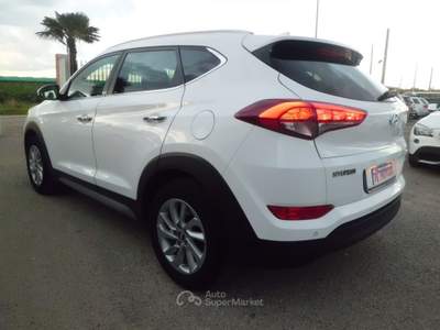 Hyundai Tucson DCT XPossible+FULL Bianco usata Marconia di Pisticci