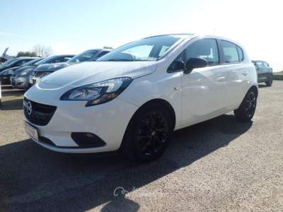 Opel Corsa 5 porte Black Edition Bianco usata Marconia di Pisticci