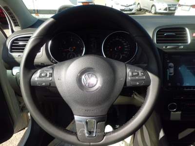 Volkswagen Golf Business 1.6 TDI 5p. Highline Navi Telecamera Bianco usata Marconia di Pisticci
