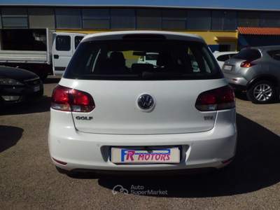 Volkswagen Golf Business 1.6 TDI 5p. Highline Navi Telecamera Bianco usata Marconia di Pisticci