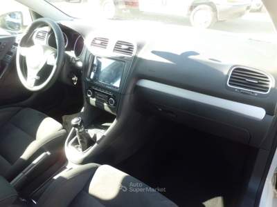 Volkswagen Golf Business 1.6 TDI 5p. Highline Navi Telecamera Bianco usata Marconia di Pisticci