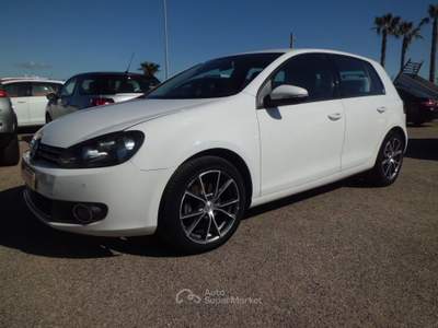 Volkswagen Golf Business 1.6 TDI 5p. Highline Navi Telecamera Bianco usata Marconia di Pisticci