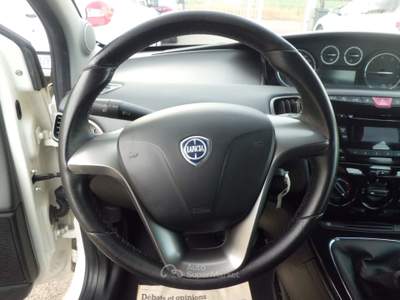 Lancia Ypsilon 16V 95 CV 5 porte S&S Platinum DISPONIBILITA' 2 PEZZI COLORE NERO Bianco usata Marconia di Pisticci