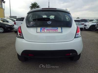Lancia Ypsilon 16V 95 CV 5 porte S&S Platinum DISPONIBILITA' 2 PEZZI COLORE NERO Bianco usata Marconia di Pisticci