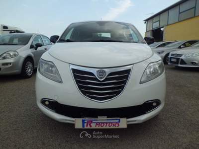 Lancia Ypsilon 16V 95 CV 5 porte S&S Platinum DISPONIBILITA' 2 PEZZI COLORE NERO Bianco usata Marconia di Pisticci