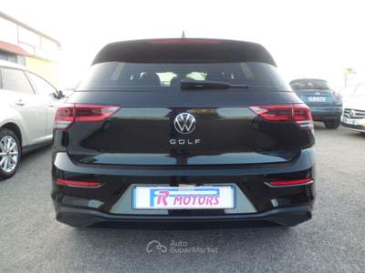 Volkswagen Golf Variant 1.5 TSI 130 CV EVO Executive BlueMotion Nero usata Marconia di Pisticci