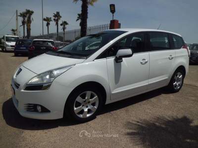 Peugeot 5008 Stop&Start cambio robotizzato Allure Bianco usata Marconia di Pisticci