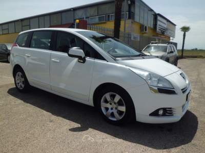 Peugeot 5008 Stop&Start cambio robotizzato Allure Bianco usata Marconia di Pisticci