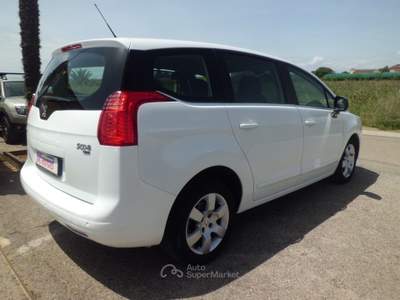 Peugeot 5008 Stop&Start cambio robotizzato Allure Bianco usata Marconia di Pisticci
