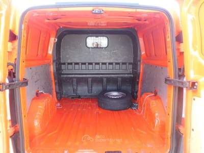 Ford Tourneo Custom Tourneo Custom 300 2.2 TDCi 100CV PL Trend IVA Arancione usata Marconia di Pisticci
