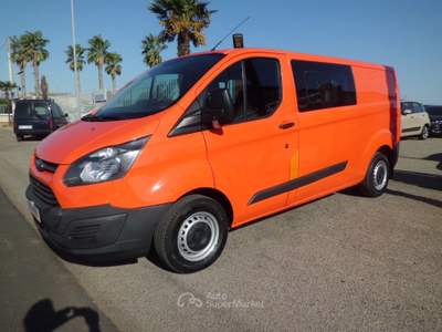 Ford Tourneo Custom Tourneo Custom 300 2.2 TDCi 100CV PL Trend IVA Arancione usata Marconia di Pisticci