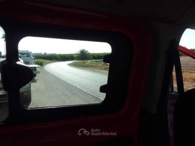 Ford Tourneo Custom Tourneo Custom 300 2.2 TDCi 100CV PL Trend IVA Arancione usata Marconia di Pisticci
