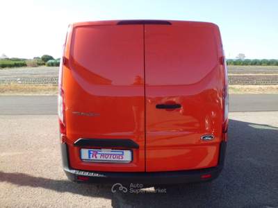 Ford Tourneo Custom Tourneo Custom 300 2.2 TDCi 100CV PL Trend IVA Arancione usata Marconia di Pisticci