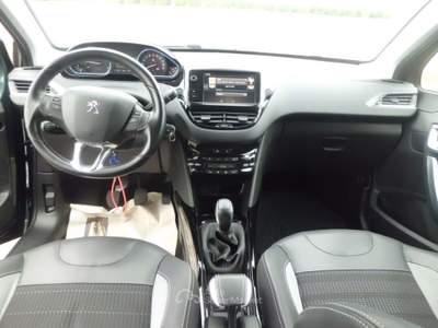 Peugeot 2008 Allure Verde usata Marconia di Pisticci