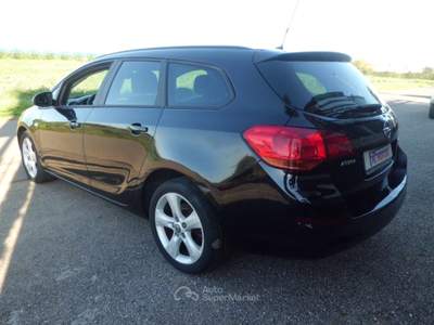 Opel Astra Sports Tourer Elective Nero usata Marconia di Pisticci