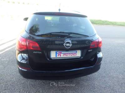 Opel Astra Sports Tourer Elective Nero usata Marconia di Pisticci