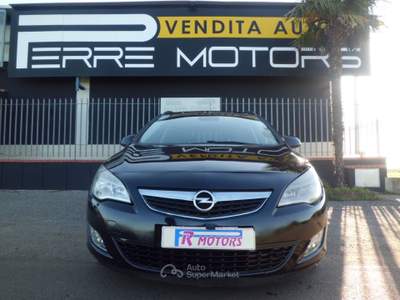 Opel Astra Sports Tourer Elective Nero usata Marconia di Pisticci