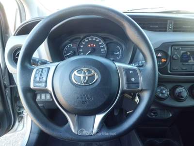 Toyota Yaris 5 porte Lounge Grigio usata Marconia di Pisticci