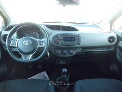 Toyota Yaris 5 porte Lounge Grigio usata Marconia di Pisticci