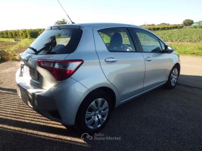 Toyota Yaris 5 porte Lounge Grigio usata Marconia di Pisticci