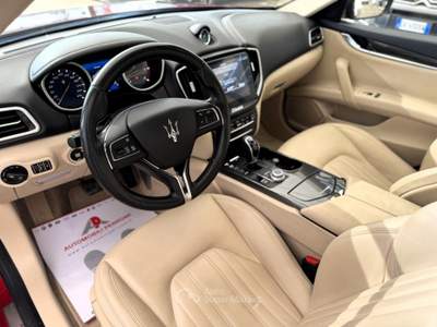 Maserati Ghibli V6 Diesel 250cv MY18 - UNICA (Tetto/Pelle/Navi) Rosso usata Castellaneta