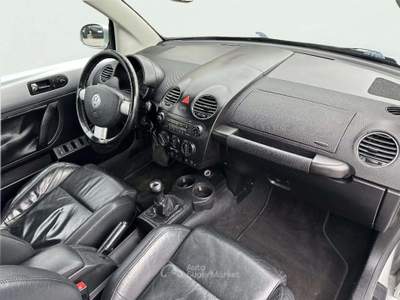 Volkswagen New Beetle 1.9 TDI 105CV Cabrio Argento usata Firenze