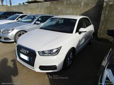 Audi A1 A1 1.6 TDI 116CV Bianco usata Montallegro