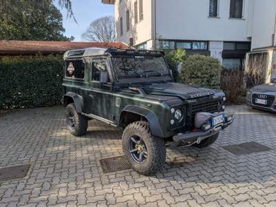 Land Rover Defender 90 2.5 td5 SE SW Nero usata Cairate